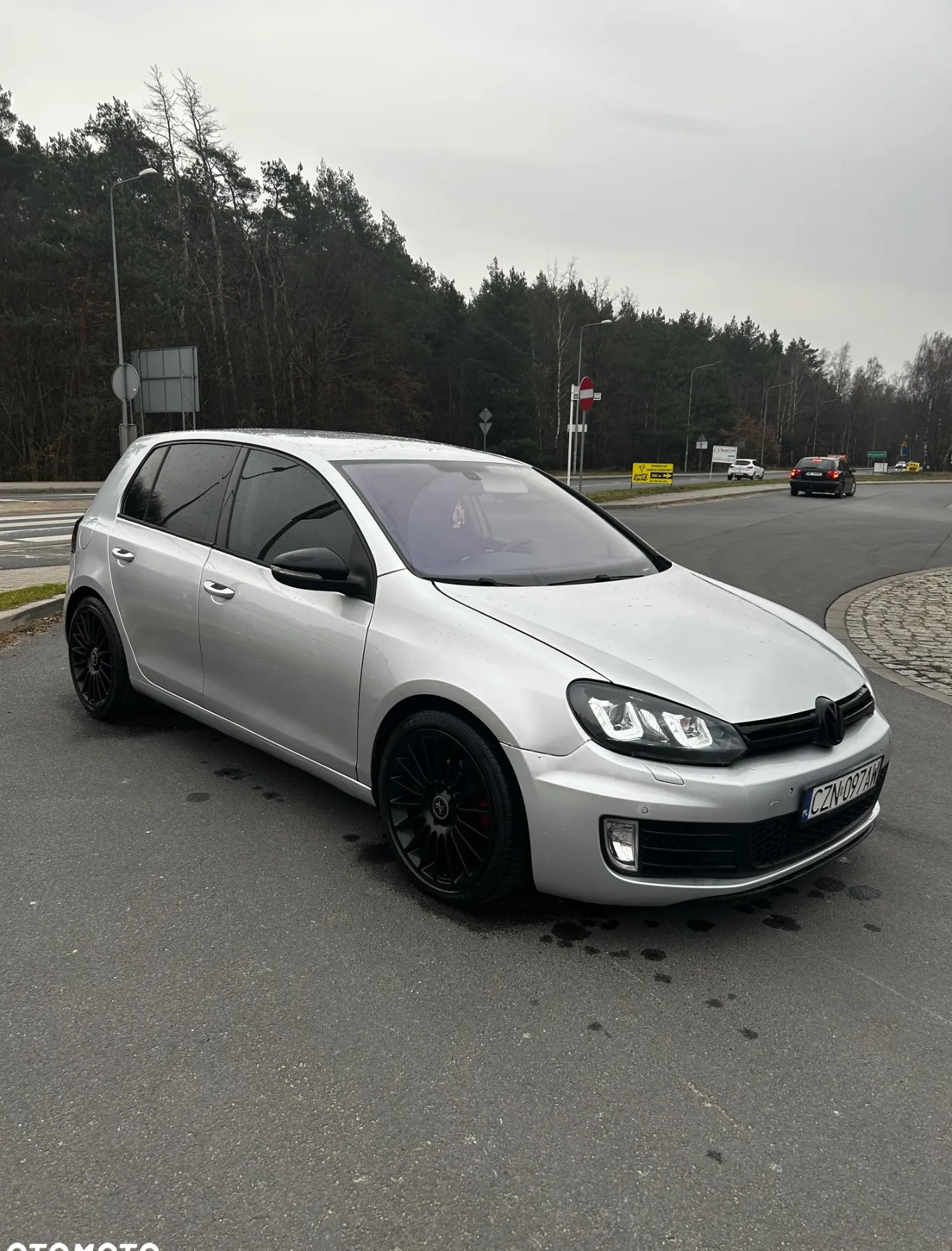 Volkswagen Golf cena 27999 przebieg: 216000, rok produkcji 2009 z Brusy małe 79